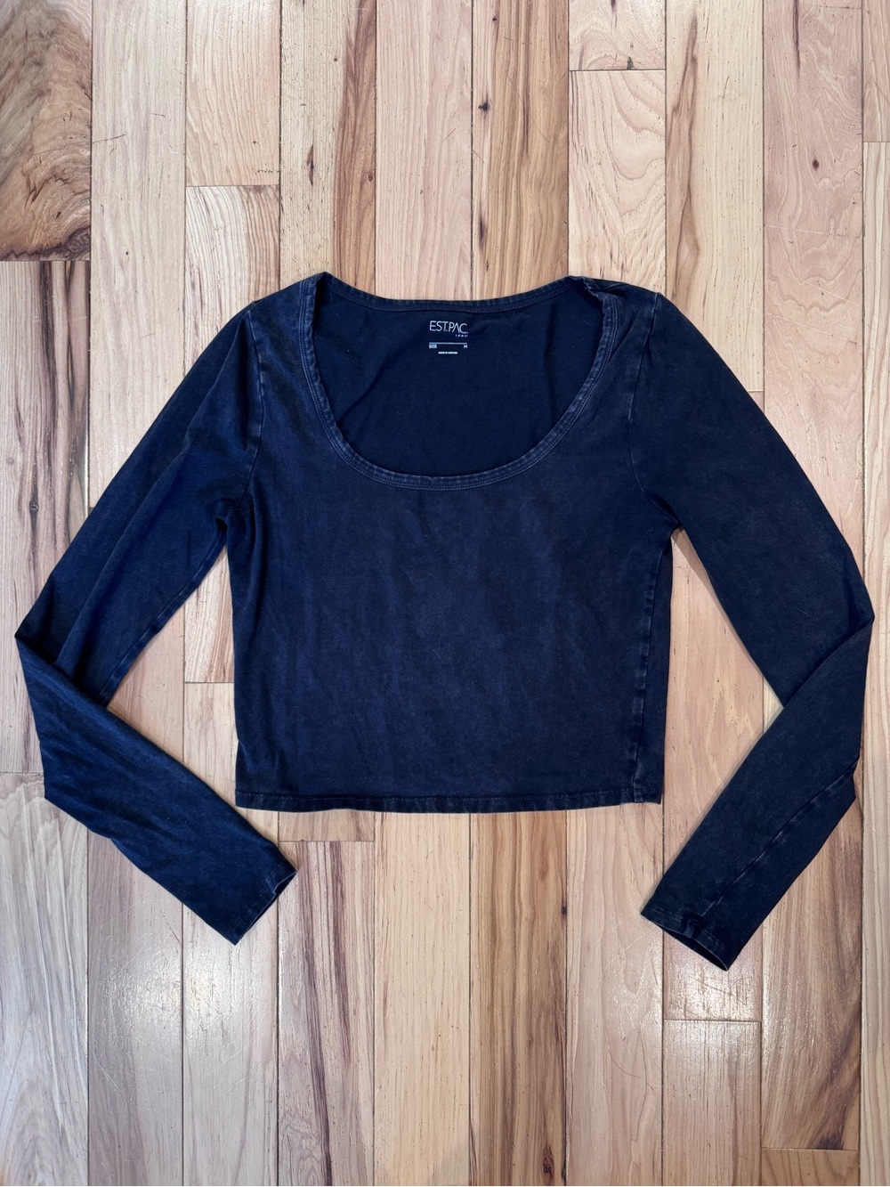 Pacsun Dark Gray Long Sleeve Scoop Neck Top - Size Medium